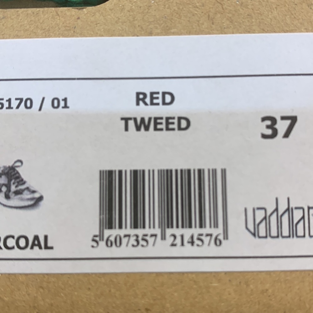NIB Vaddia Red Tweed tennis shoe. Leather and fabric. Made in Portugal. - Picture 8 of 8
